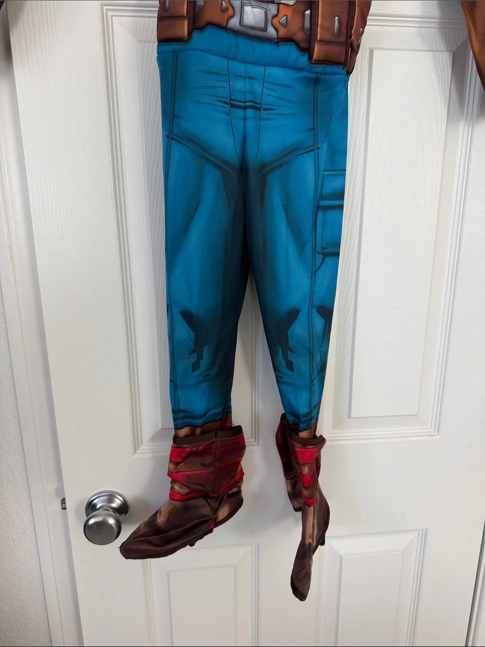 Kids Marvel Captain America Costume with Mask & Shield - Picture 4 of 16